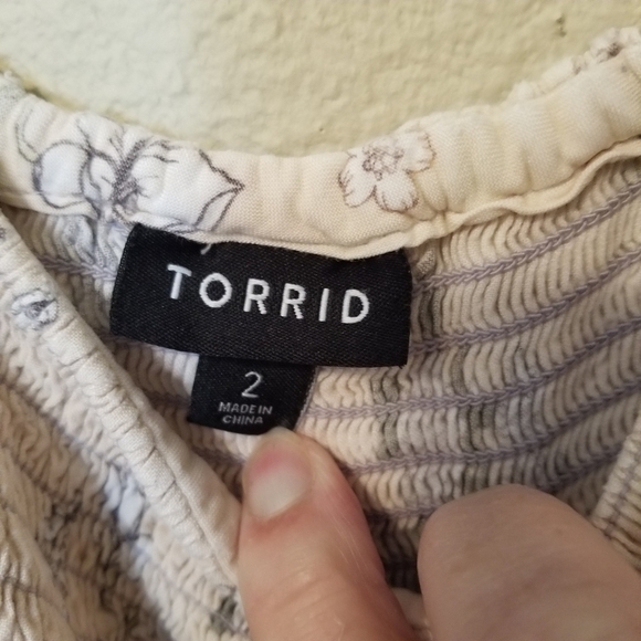 Torrid Floral Print Smocked Top Tank Dress - Size 2 - Picture 7 of 7